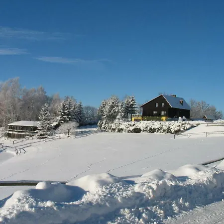 مزرعة للإقامة Szalas Muflon - Mufflonhuette يلينيا غورا
